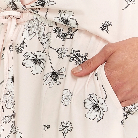 New Flora Nikrooz Ladies' Size M Pink and Black Pajama Set - Picture 6 of 13